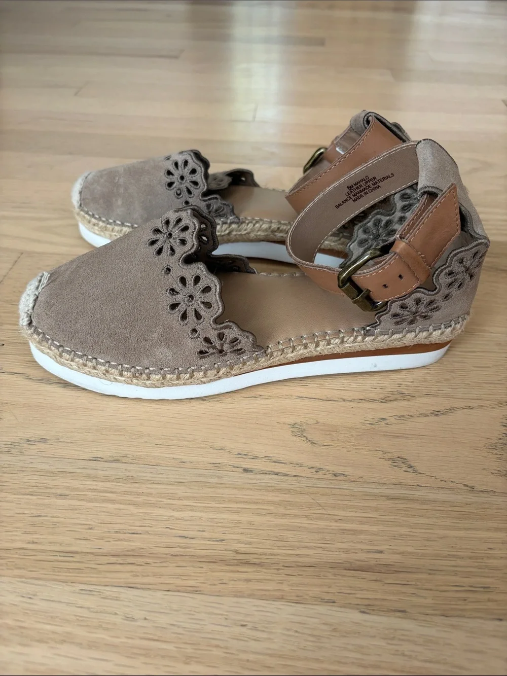 Crown Vintage scalloped suede